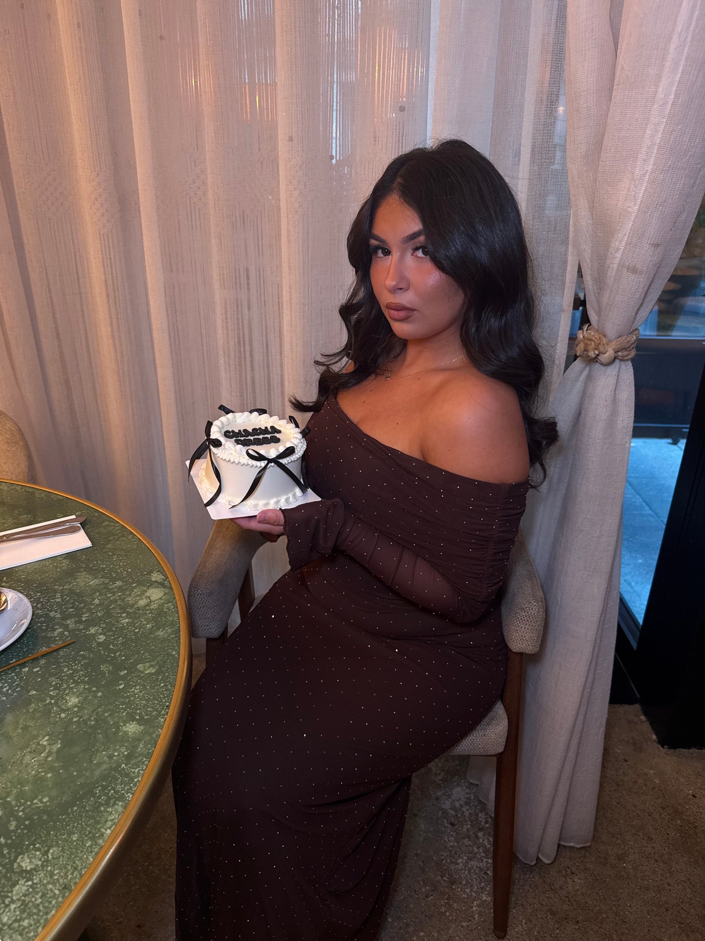 Longue robe à strass