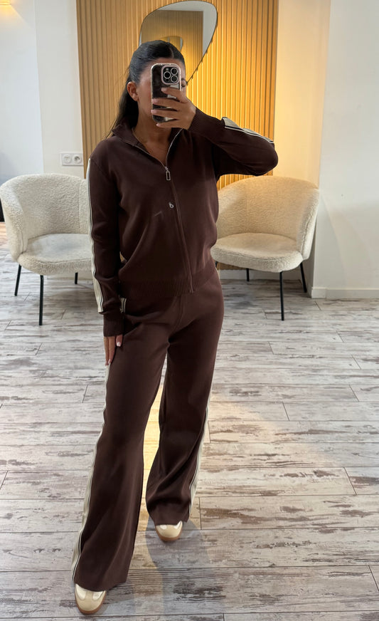 Ensemble jogging chocolat